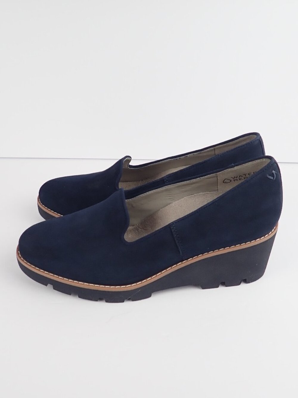 Vionic Willa Wedge Womens 8 Wide Navy Blue Suede Slip on Shoes Water Repellent